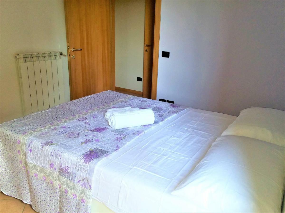 Bramasole Lake Villa Desenzano del Garda Buitenkant foto